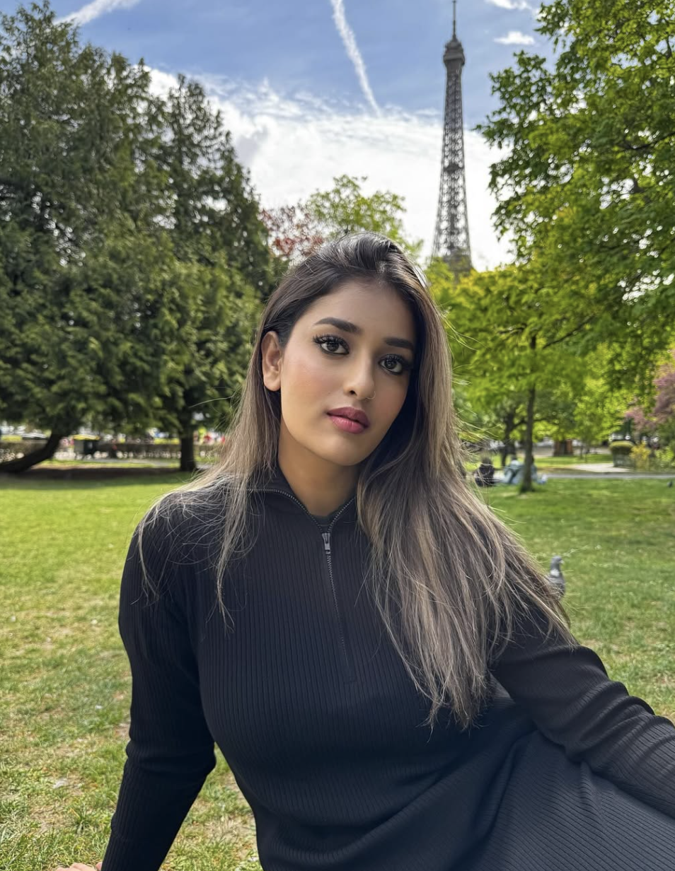 Portrait near the Eiffel Tower, Paris